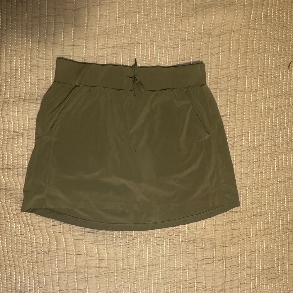 All in Motion Dark Green Performance Skort Size medium